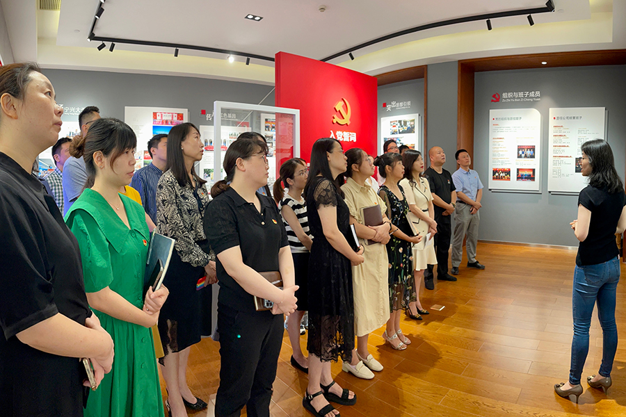 砥礪奮進(jìn)新征程 喜迎黨的二十大 —— 貿(mào)易集團(tuán)各黨支部積極開展主題黨日活動(dòng)